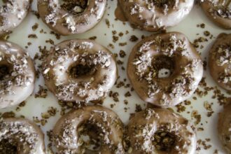 15 Doughnuts to Glaze Over for #NationalGlazedDoughnutDay – One Green Planet