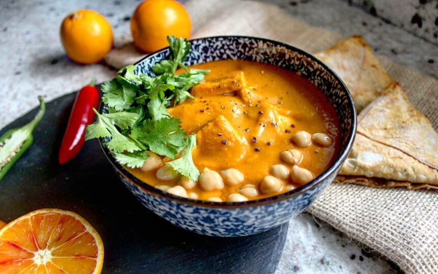 How to Make Craveable Curries With Chickpeas, Potatoes and Lentils! – One Green Planet