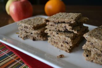 Raw Granola Bar Crackers [Vegan] – One Green Planet