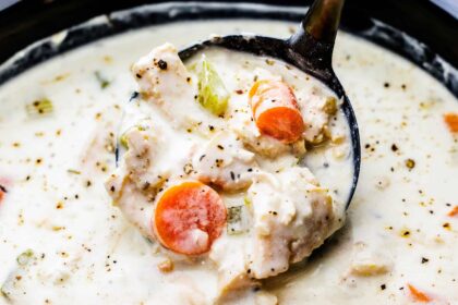 Slow Cooker Creamy Chicken Soup