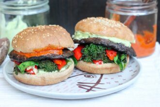 15 Ways to Make Umami Veggie Burgers Using Mushrooms – One Green Planet