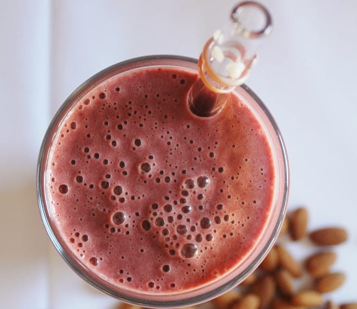 Sweet Cherry Almond Energy Smoothie [Vegan] – One Green Planet