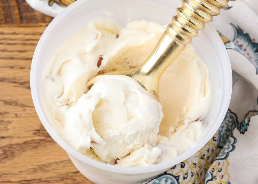 Almond Ice Cream - Barefeet in the Kitchen