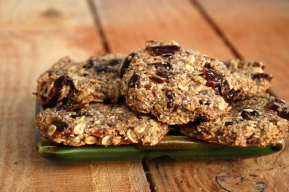 It's Homemade Cookies Day! Try These Yummy Vegan Cookies by Mayim Bialik and Other Superstar Bakers
