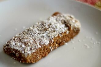 6 Natural Ingredients That Make a Healthy Vegan Energy Bar – One Green Planet