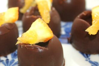 Spicy Raw Chocolate Bonbons [Vegan, Raw, Gluten-Free]