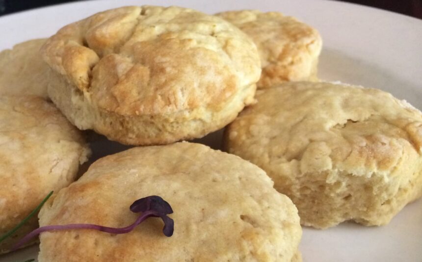 Rosemary 'Buttermilk' Biscuits [Vegan]
