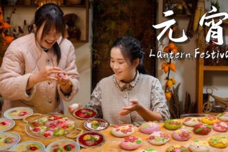 Which would you prefer: soft, sweet flower tangyuan or fresh, spicy meat tangyuan?