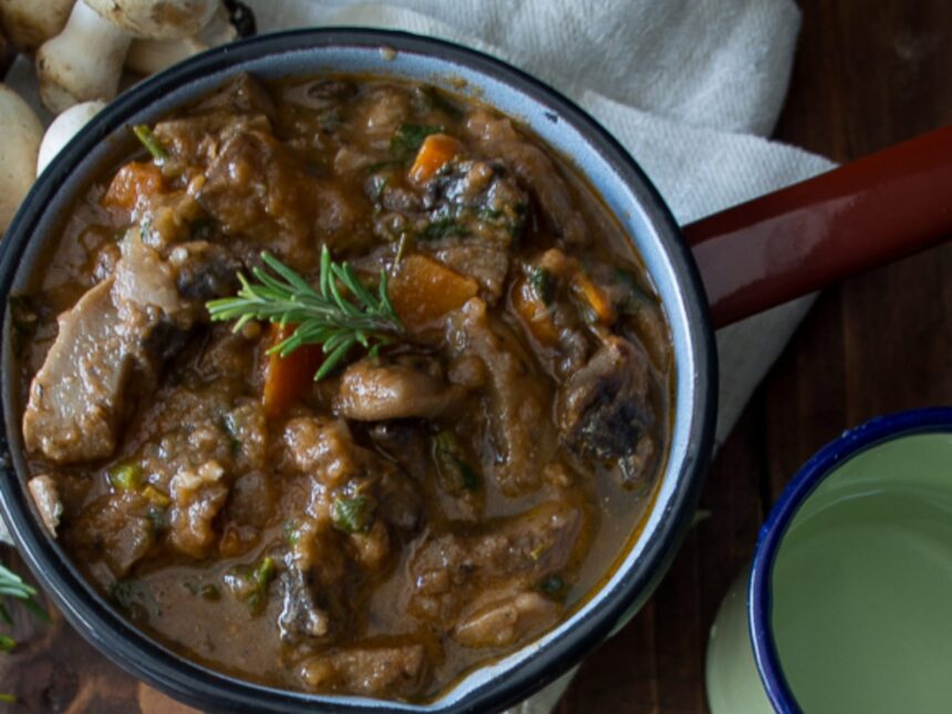 High-Protein Healthy Mushroom Stew [Vegan] – One Green Planet