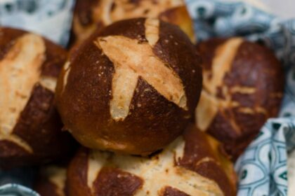 Pretzel Rolls [Vegan]