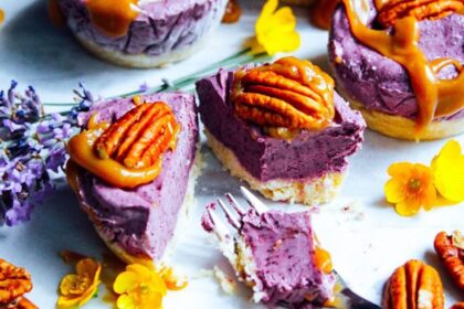 Raw Pecan Blueberry Spiced Cheesecakes [Vegan, Gluten-Free] – One Green Planet