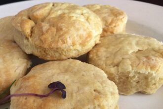 Rosemary 'Buttermilk' Biscuits [Vegan]