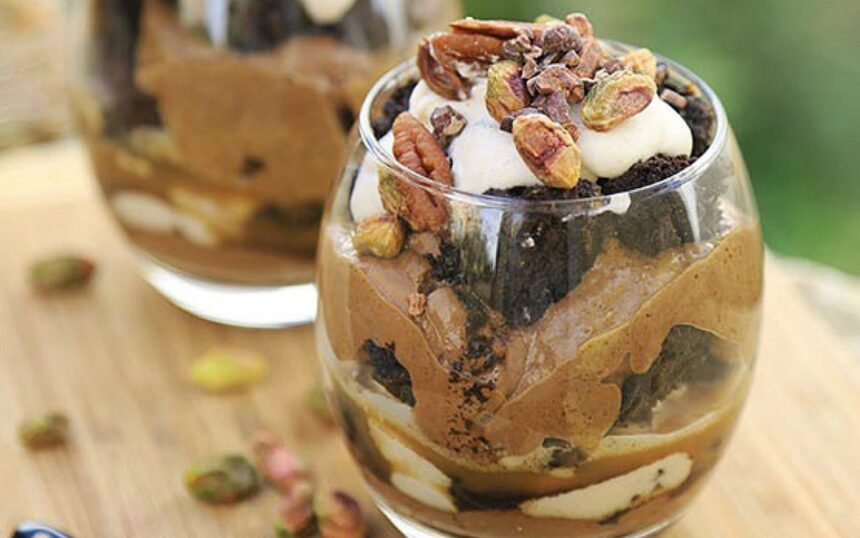 Indulge in 5 Decadent Dairy-Free Chocolatey Parfaits You’ll Love! – One Green Planet