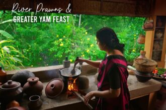 River Prawns & Greater Yam Feast | Kerala Traditional Lunch Recipes | Village lifestyle & foods 🍤🥥🍠
