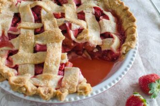 Celebrate Summer with These 11 Must-Have Strawberry Rhubarb Desserts! – One Green Planet