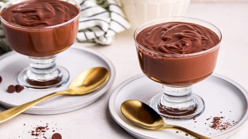 5 Ingredient Homemade Chocolate Pudding