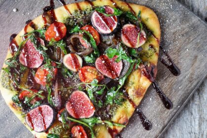 Fig and Caramelized Onion Flatbread [Vegan] – One Green Planet