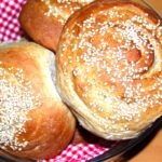Whole-Wheat Garlic and Herb Sandwich Buns [Vegan] – One Green Planet