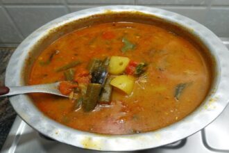 Veg Kadhi Recipe || वेज कढ़ी || Hyderabadi Bagari Kadhi By Farhana Cooking