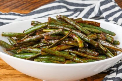 Sriracha Honey Roasted Green Beans