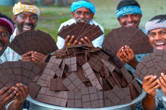 CHOCOLATE MILKSHAKE | Dark Chocolate Milkshake Recipe in American Village | Healthy Summer Drink