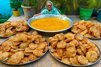 Bedmi Poori With Aloo Sabji | Indian Street Food Recipe | Veg Recipe | Potato Recipe | Village Food