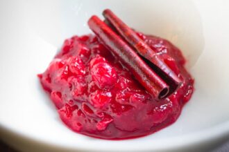 Spiced Cranberry, Ginger, and Pear Sauce [Vegan] – One Green Planet