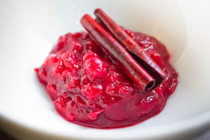 Spiced Cranberry, Ginger, and Pear Sauce [Vegan] – One Green Planet