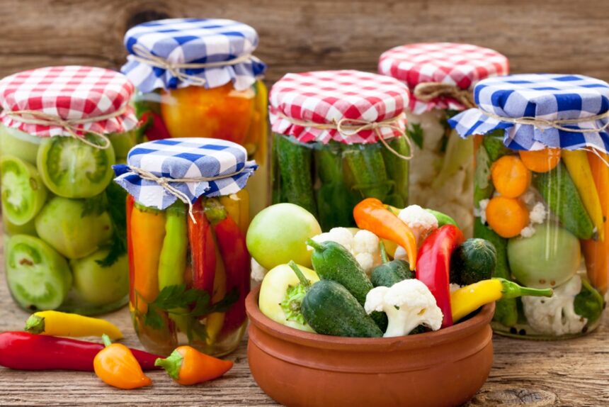 The Ultimate Guide To Making Homemade Pickles This Thanksgiving! – One Green Planet