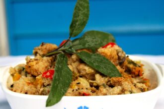 Cornbread Stuffing With Bell Peppers [Vegan] – One Green Planet