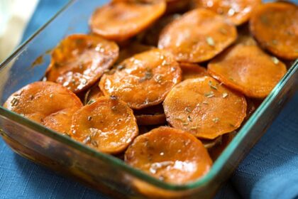 Maple and Tarragon Sweet Potatoes [Vegan] – One Green Planet