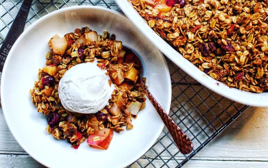 Apple Pear Cranberry Gingerbread Crisp [Vegan, Gluten-Free] – One Green Planet