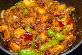 Aloo Bhuna Dhaba Style Recipe | Spicy Aloo Gravy Sabji | Aloo Bhuna Masala