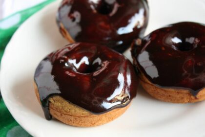 Holiday Spiced Doughnuts With a Cinnamon Chocolate Glaze [Vegan] – One Green Planet