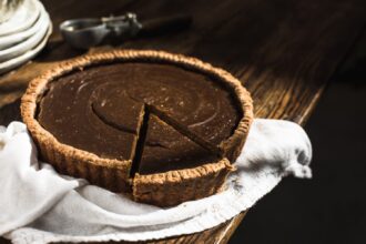 20 Vegan Seasonal Sweet Pies to Whip Up For the Holidays – One Green Planet