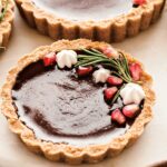 Gingerbread Spiced Pies [Vegan] – One Green Planet