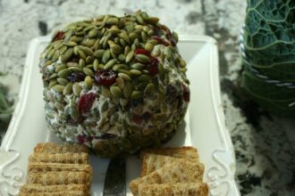 Festive Cheeseball [Vegan] – One Green Planet