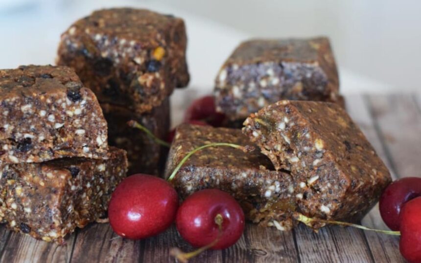 Christmas Fruit Cake [Raw, Vegan, Gluten-Free] – One Green Planet