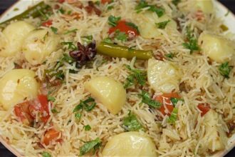 Sabse Tasty Aloo Ka Pulao Aise Banae Khane Wala Hath Na Rok Pae | Aloo Yakhni Pulao Recipe