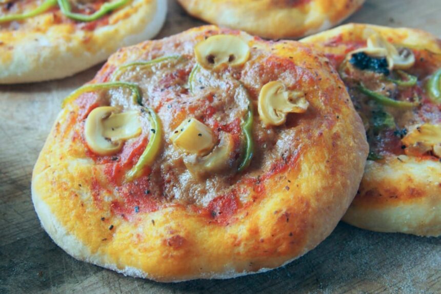 Mini Vegan Party Pizzas – One Green Planet