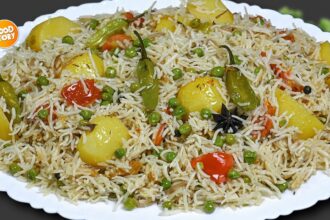 Aloo Matar Pulao Recipe, One Pot Aloo Pulao Recipe, Winter Special Recipe by Samina Food Story