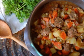 Traditional ‘Beef’ Stew [Vegan] – One Green Planet