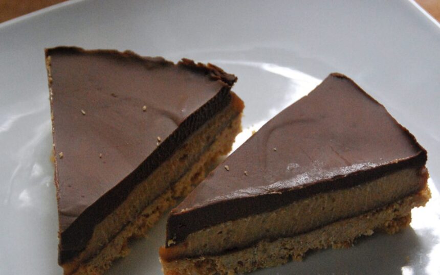 Chocolate Banana Peanut Butter Pie [Vegan] – One Green Planet