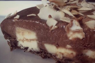 Elvis Mousse Pie [Vegan, Gluten-Free] – One Green Planet