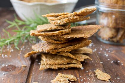 15 Homemade Vegan Chips & Crackers for Crunch Time! – One Green Planet