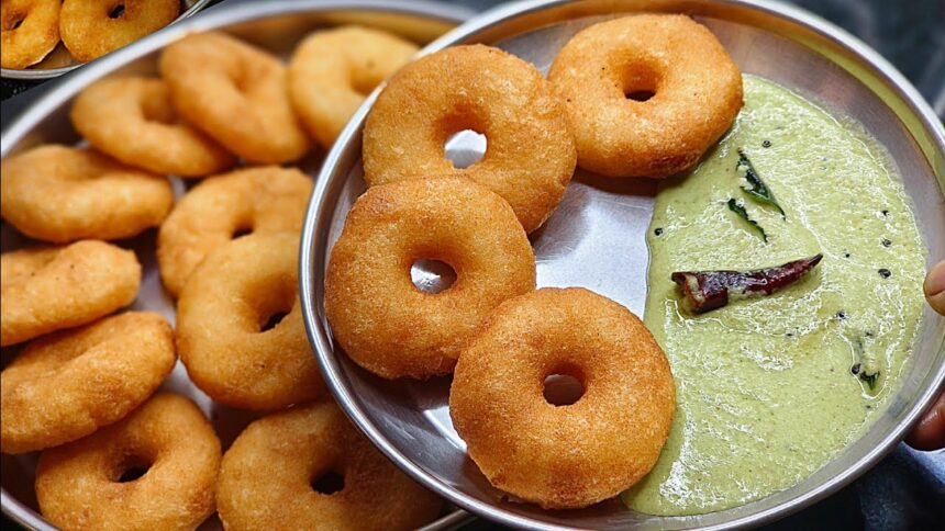 1 ಕಪ್ ರವೆ ಸಾಕು, ಬೇರೆ ಏನು ಬೇಡ ಇನ್ಸ್ಟಂಟ್ ಆಗಿ  ಕುರಂ ಕುರುಮ್ ಬ್ರೇಕ್ ಫಾಸ್ಟ್ ರೆಡಿ👌 instant rava vada recipe